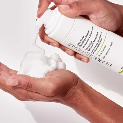 ULTRACEUTICALS Ultra Clear Foaming Cleanser