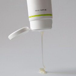 ULTRACEUTICALS Brightening Foaming Cleanser